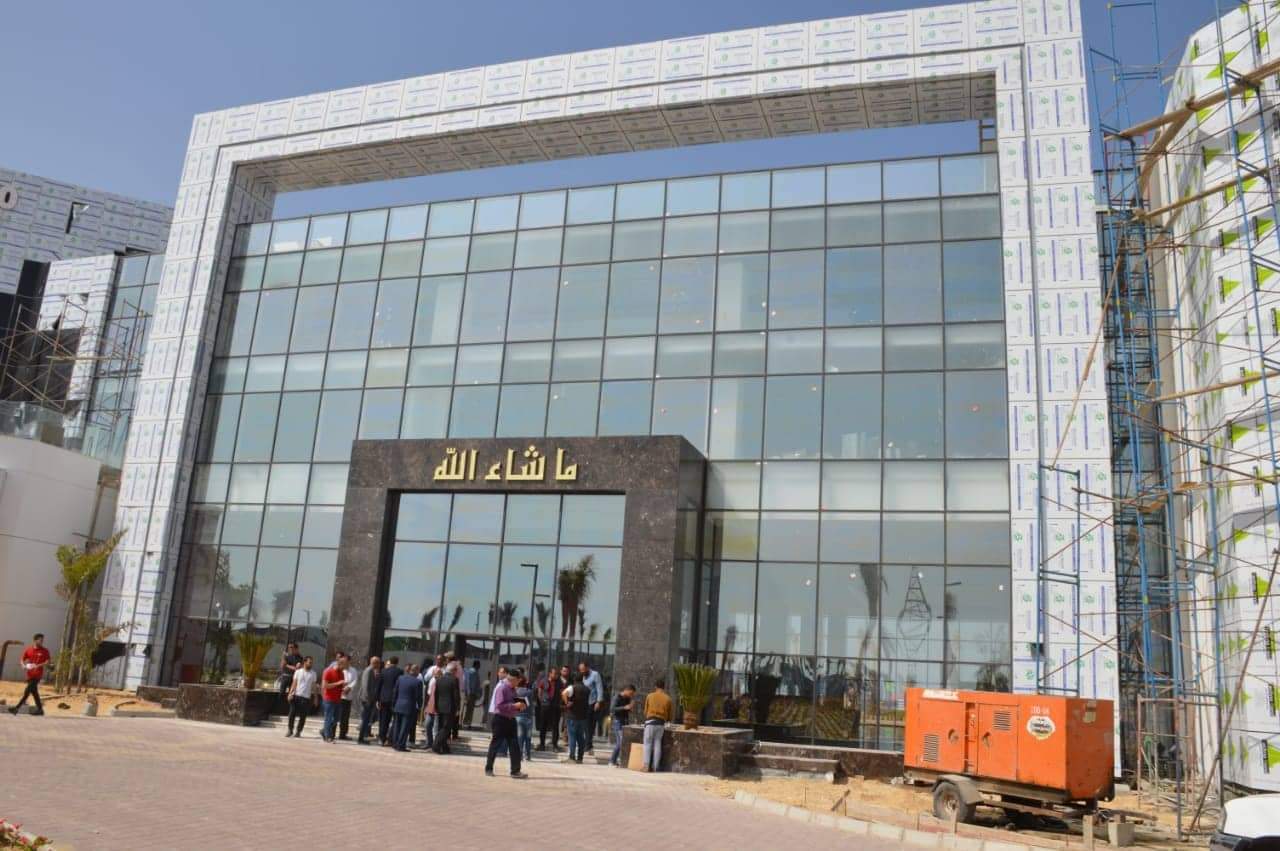 الغضبان يتفقد أكبر صرح سياحي بغرب بورسعيد 