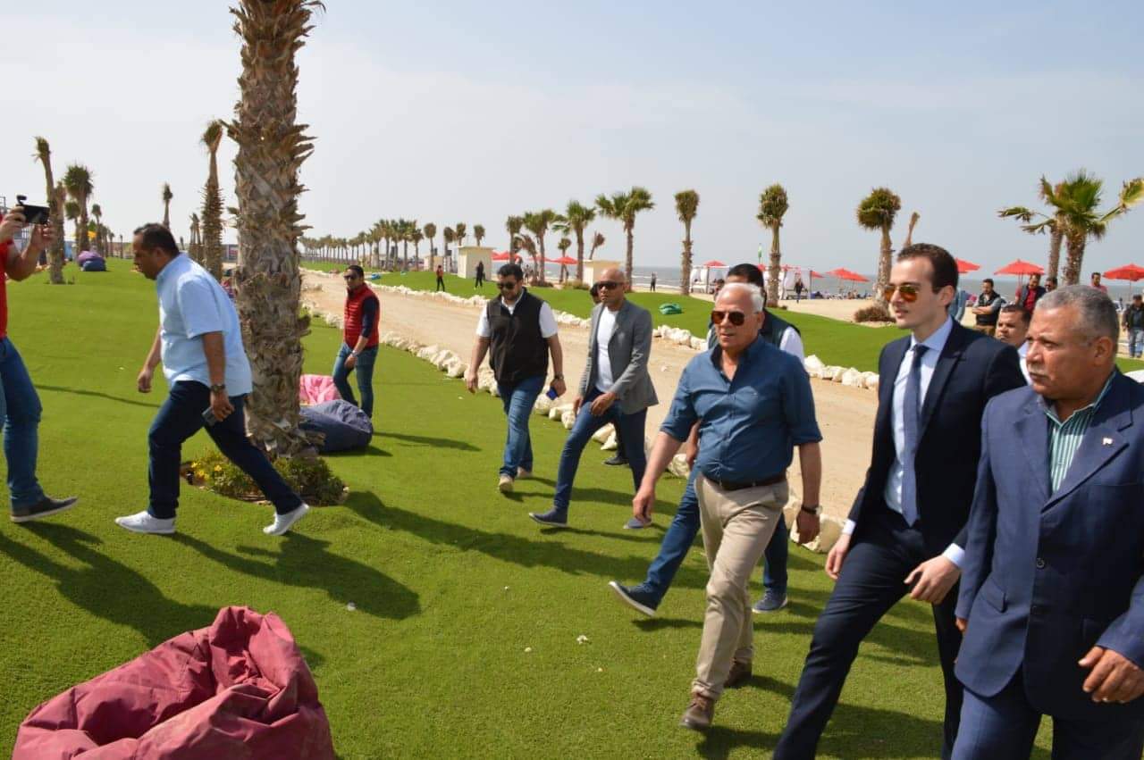 الغضبان يتفقد أكبر صرح سياحي بغرب بورسعيد 