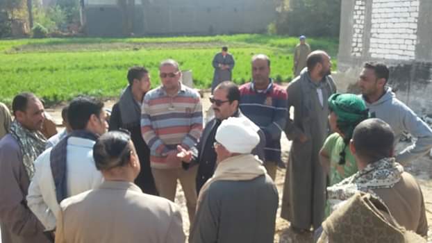 إزالة منزل مخالف لبنائه علي أرض زراعية بأسيوط...صور