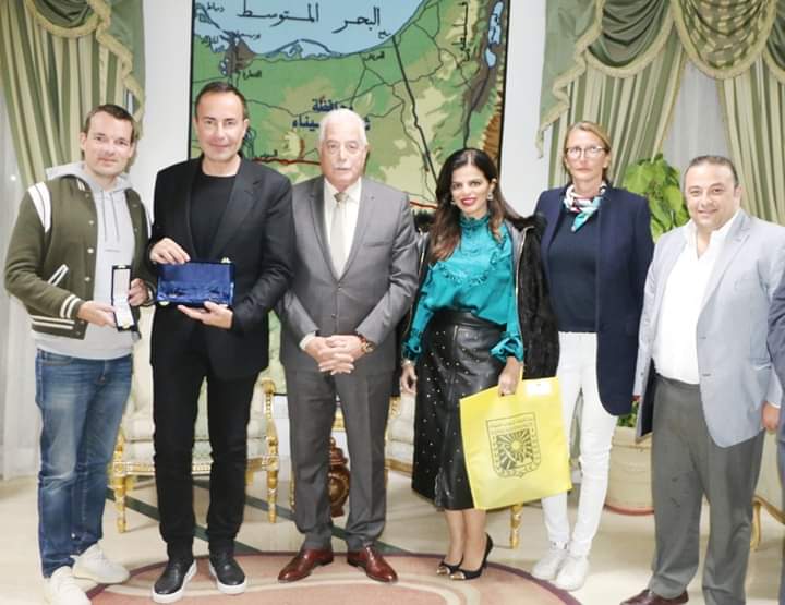 محافظ جنوب سيناء يستقبل مايكل كوست الرئيس التنفيذى لشركة هيرميس باريس العالمية 