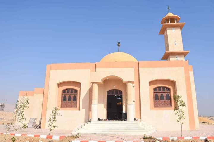 افتتاح مسجد الدكتور صلاح أبوزيد بجامعة سوهاج الجديدة وسط إجراءات احترازية..صور