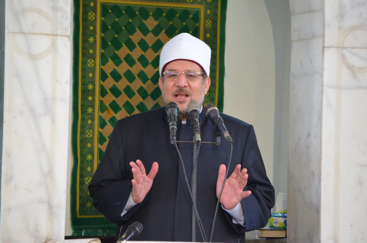 وزير الاوقاف يخطب الجمعة