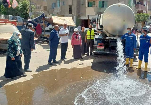 مناورة لسحب مياه الأمطار فى مدينتى ببا وناصر.. بالصور