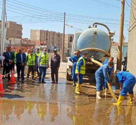 مناورة لسحب مياه الأمطار فى مدينتى ببا وناصر.. بالصور