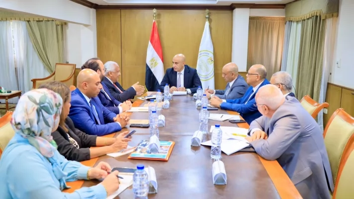 وزير التعليم يبحث مع البنك الألماني تنفيذ مشروعات مدارس التكنولوجيا التطبيقية