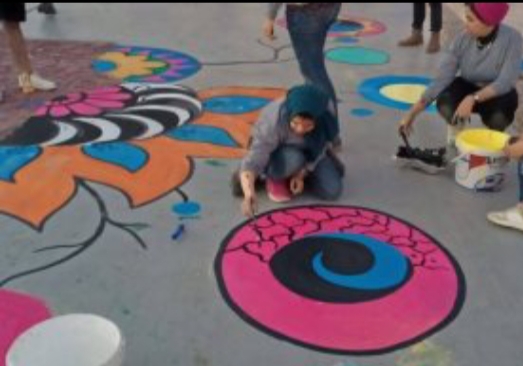 الرسم على الأسفلت أولى مسابقات جوالة جامعة سوهاج 