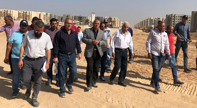 قيادات هيئة المجتمعات تتفقد أهم المشروعات السكنية فى العبور الجديدة.. بالصور والأرقام