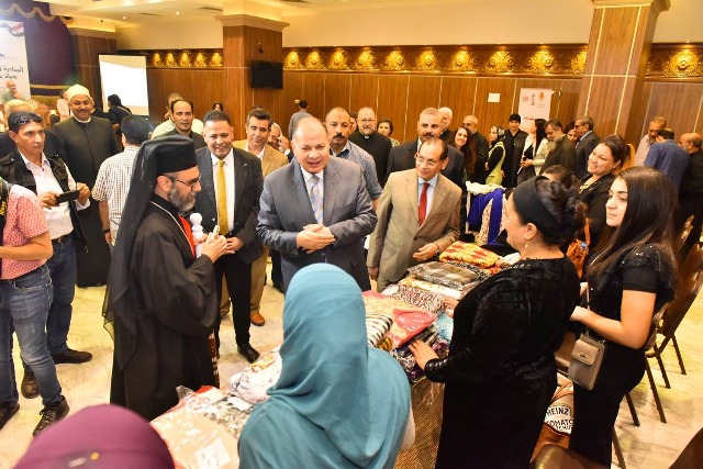 محافظ أسيوط يشهد الحفل الختامي لـ