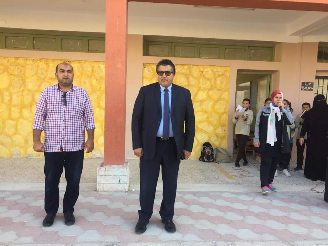 عقل يشهد طابور الصباح وتحية العلم بمدرسة علي مبارك الابتدائية