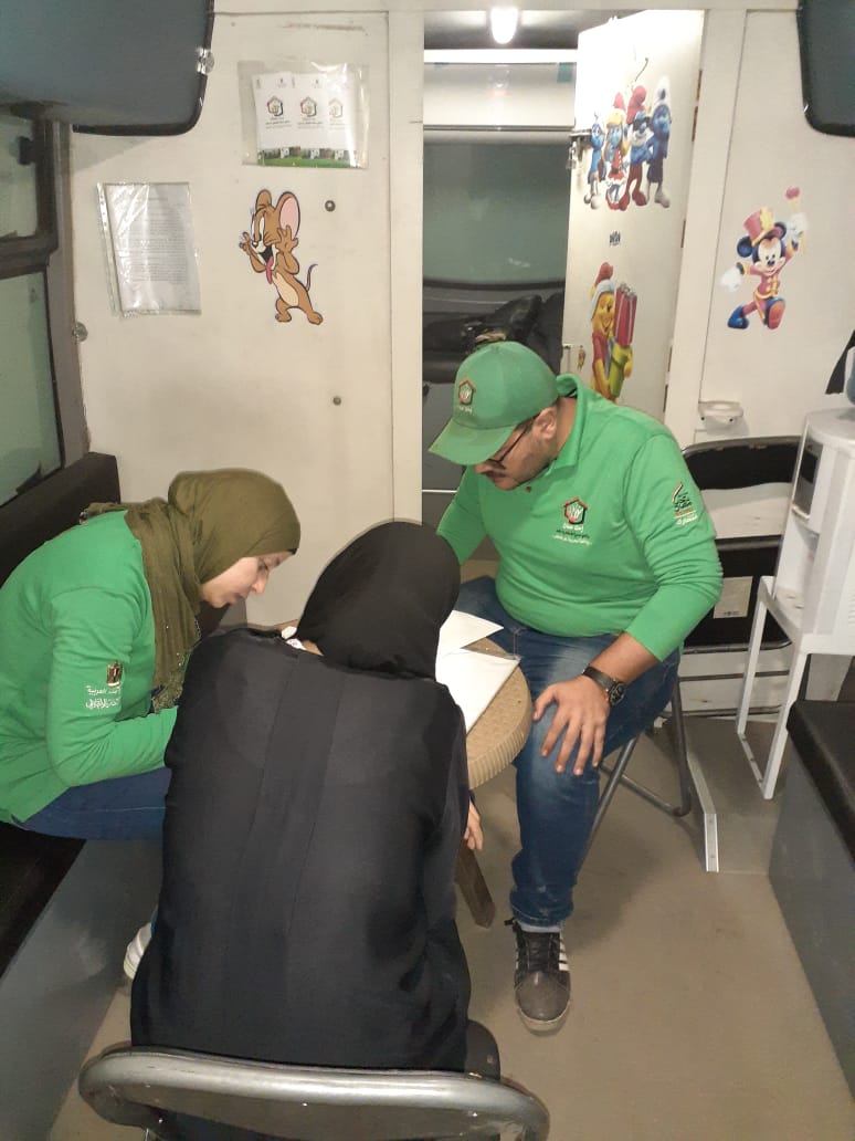 اطفال بلا مأوي ينقذ ٤ مشردين من الشارع
