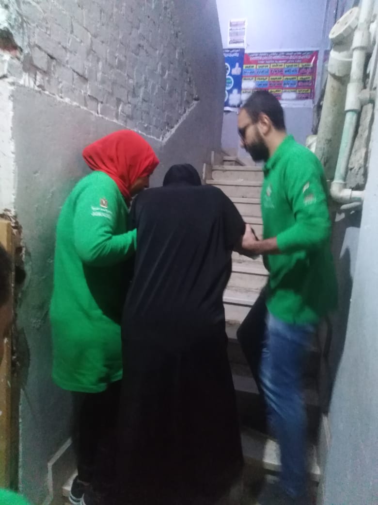 اطفال بلا مأوي ينقذ ٤ مشردين من الشارع