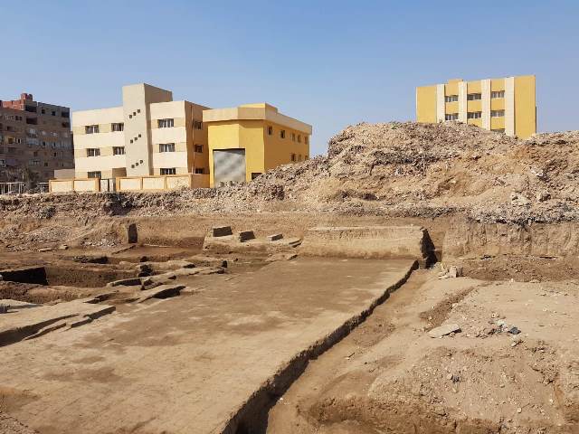 استكمال لأعمال موسمها ١٣ : البعثة الأثرية الألمانية تكتشف تماثيل ملكية وجدار بالمطرية