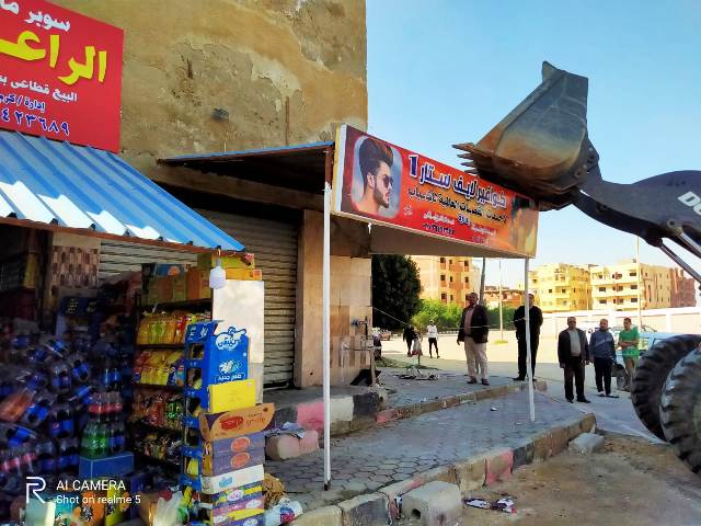 جهاز بدر يشن حملة إشغالات ويحرر60 محضر بالتعاون مع الشرطة .. بالصور