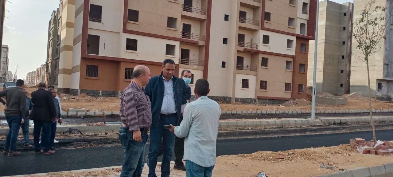 رئيس جهاز مدينة بدر يتفقد الوحدات المخصصة لسكن العاملين بالعاصمة الإدارية الجديدة