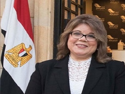  فيبى فوزى وكيل مجلس الشيوخ