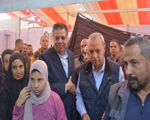 الهجان يتفقد عدد من معارض السلع والسوبر ماركت بمدينتي شبرا وبنها