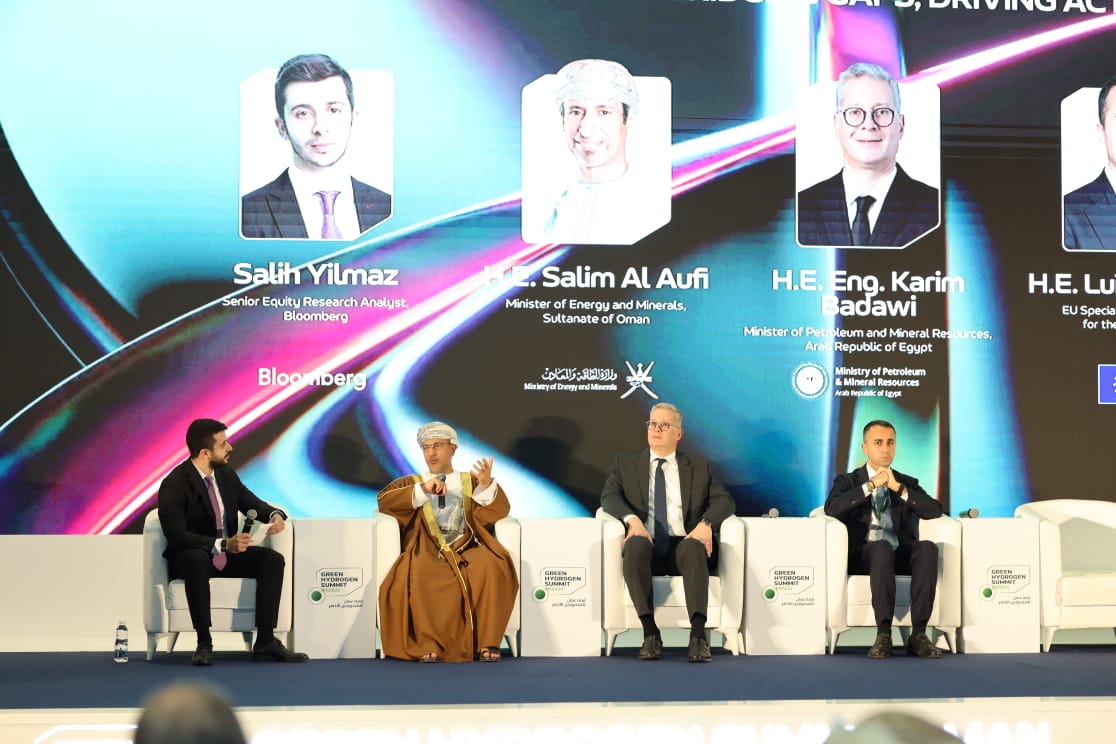 المهندس كريم بدوي وزير البترول 