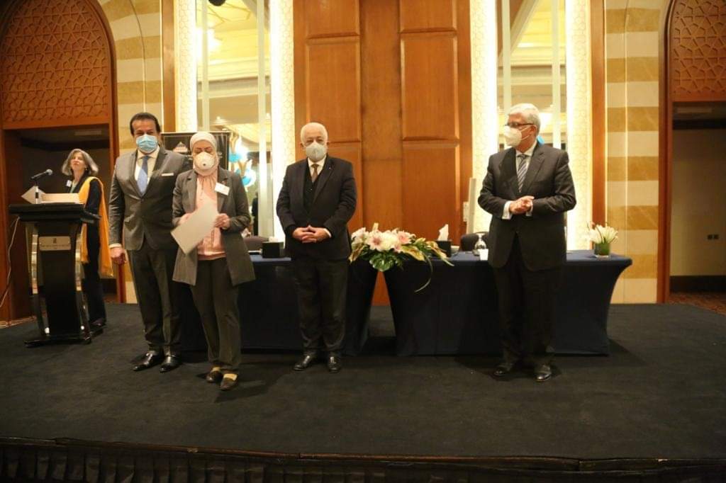 ١٣ باحثًا من جامعة حلوان خلال حفل تخرج الدفعة الأولى لبرنامج التميز البحثي متعدد التخصصات