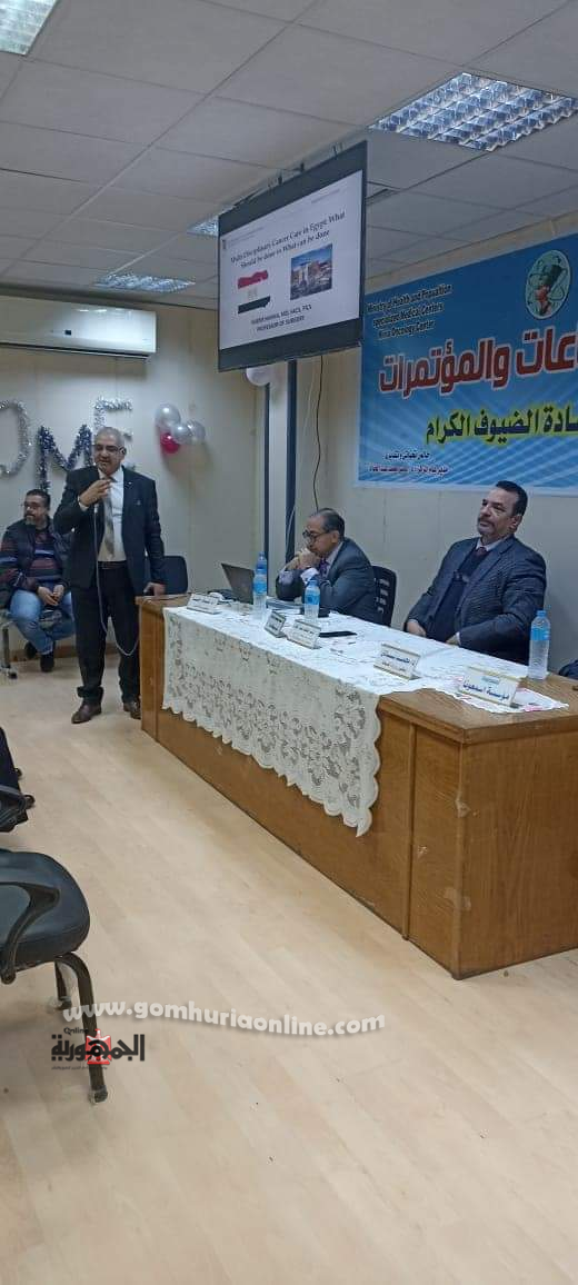 البروفيسور نادر يلقي 5 محاضرات في موضوع الأورام المختلفة بالمنيا