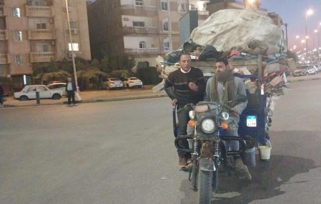 جهاز الشيخ زايد يتحفظ على 7 تروسيكلات تحت شعار ممنوع السير صور