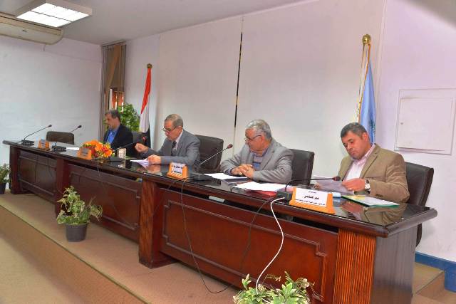 محافظ أسيوط: 1700 فصل محو أمية بمراكز وقرى المحافظة