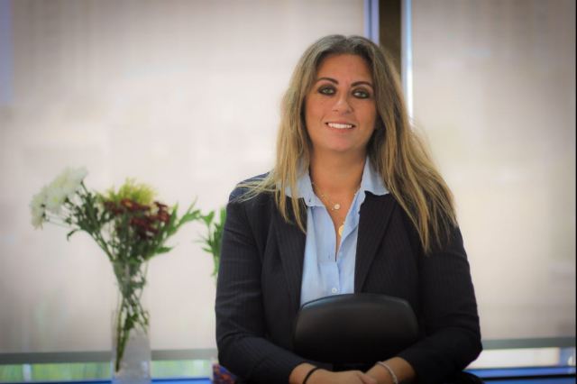  دينا ذكرى، رئيس قطاع التجزئة المصرفية بالبنك العربي الافريقي الدولي