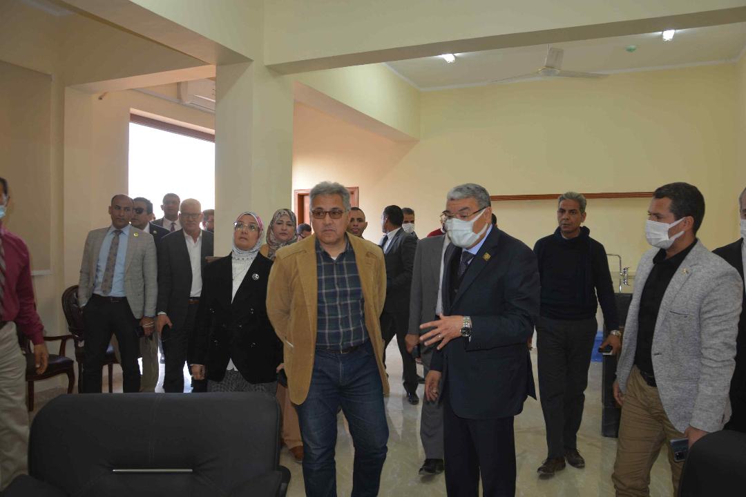 لجنة التنمية المحلية تتفقد مشروعات الصعيد التنموية