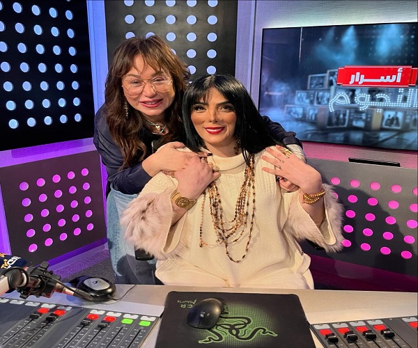 حورية فرغلي وإنجي علي 