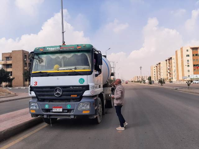 جهاز الشروق يشن حملة على المركبات المخالفة ويحرر 12 محضر.. صور