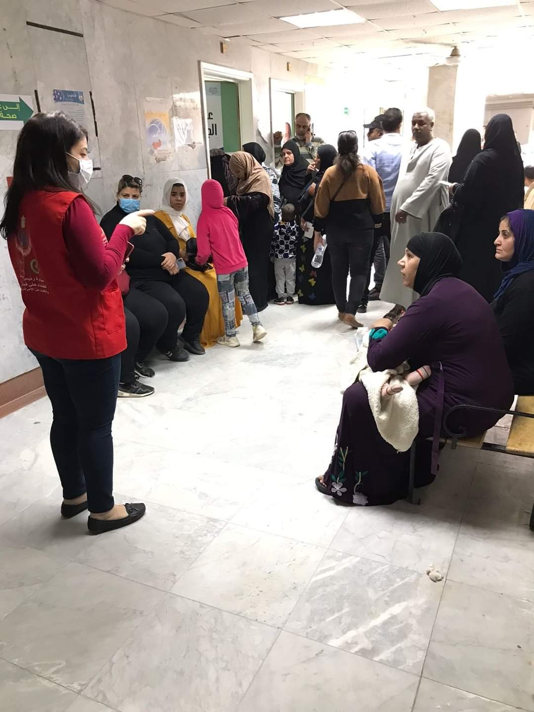 فرق التثقيف الصحى تجوب محافظة البحر الأحمر ..صور