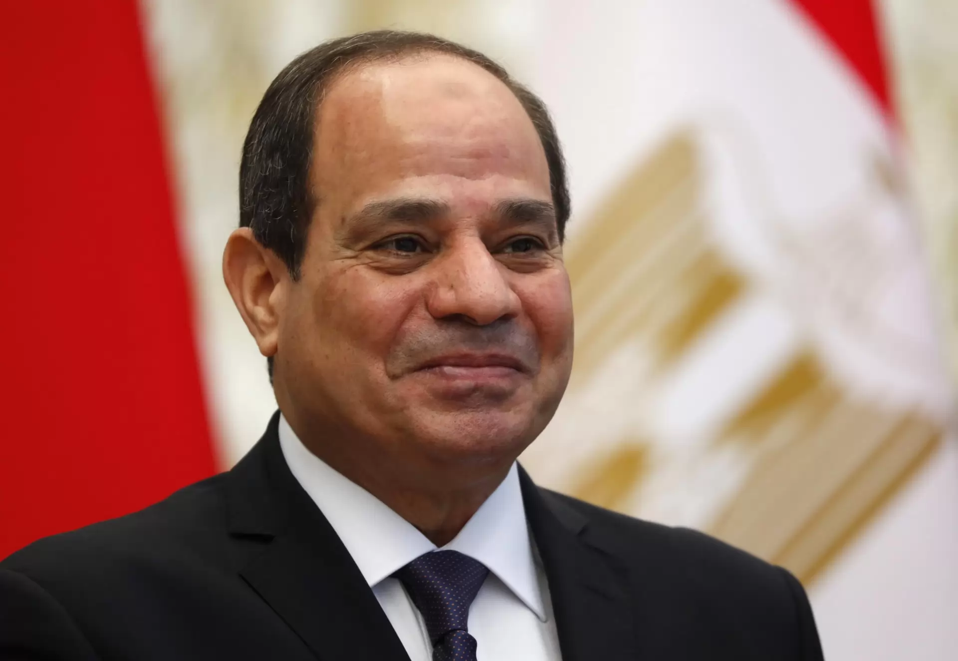 الرئيس السيسي يؤكد ضرورة تنويع مصادر تمويل التنمية ومشروعات البنية الأساسية 