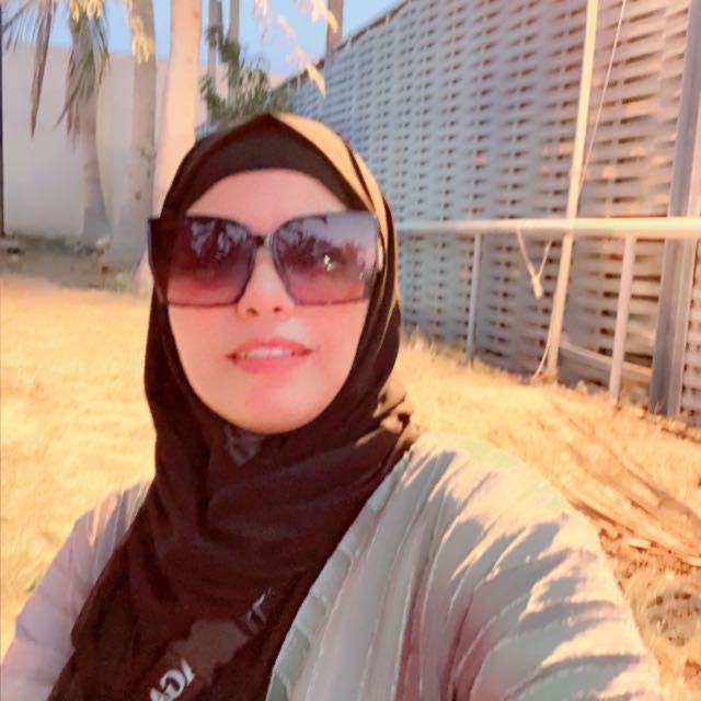 مس منى يونس