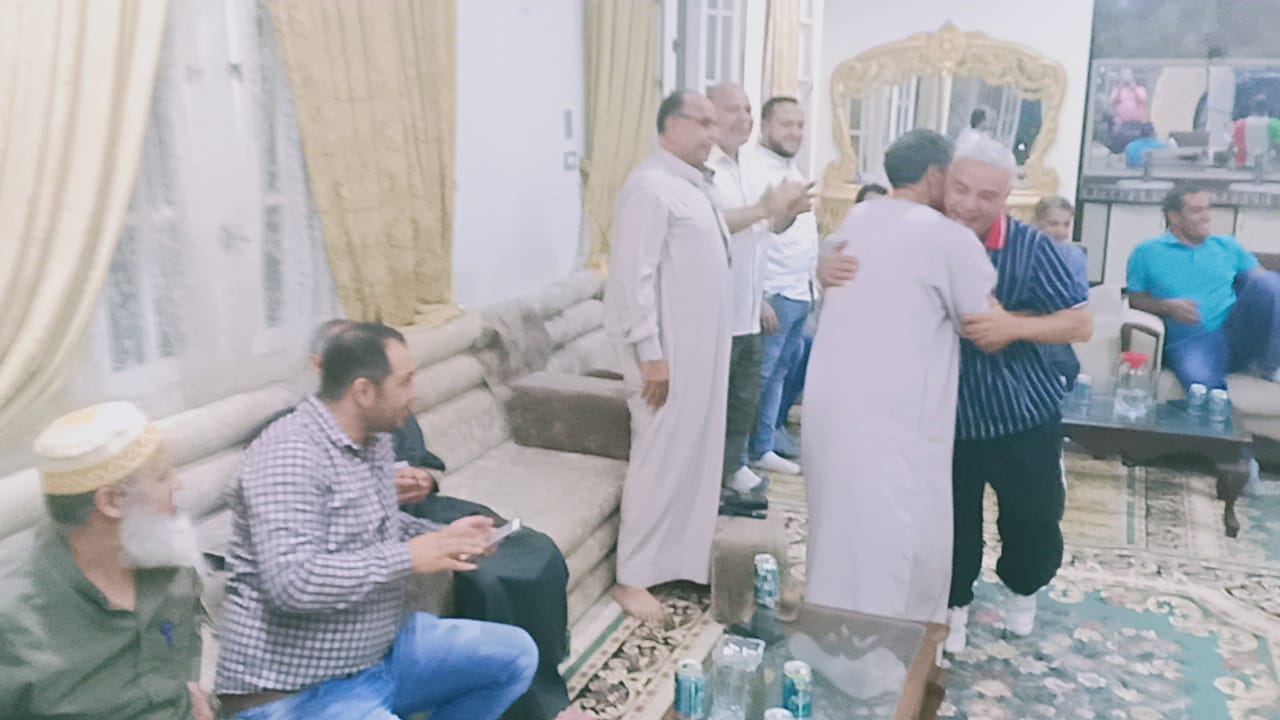 صور: فرحة بين أهالى قرية 