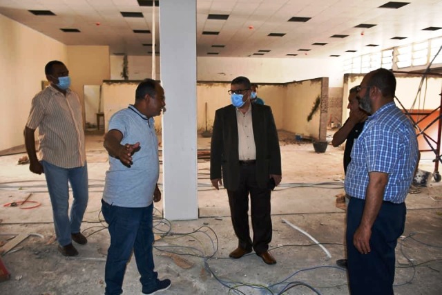 متابعة تجهيز كلية العلاج الطبيعى بجامعة القناه للموسم الدراسى الجديد.. بالصور