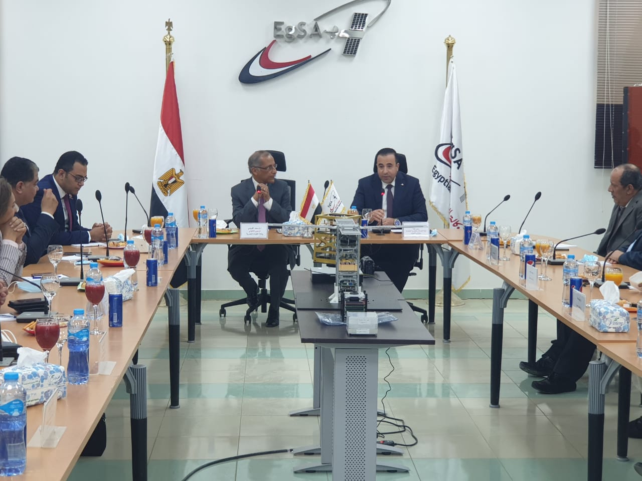 بالصور .. اتصالات البرلمان فى زيارة لوكالة الفضاء المصرية ومدينة المعرفة بالعاصمة الجديدة