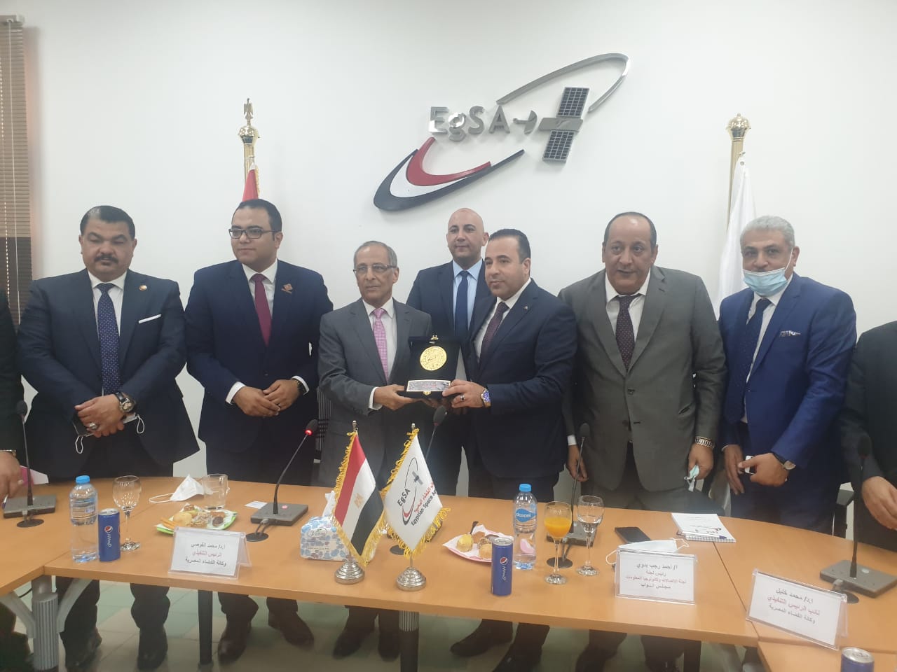 بالصور .. اتصالات البرلمان فى زيارة لوكالة الفضاء المصرية ومدينة المعرفة بالعاصمة الجديدة