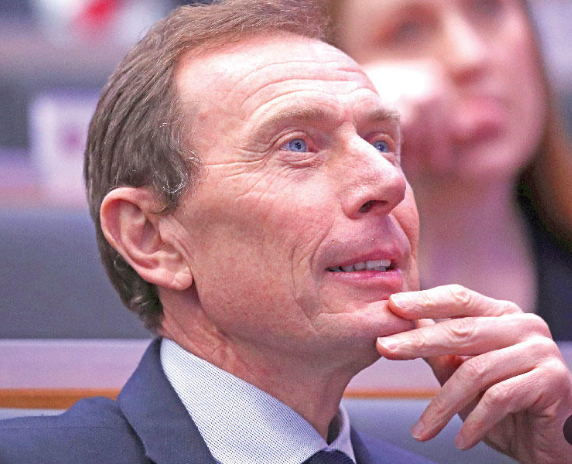 بوتراجينيو اسطورة  ريال مدريد