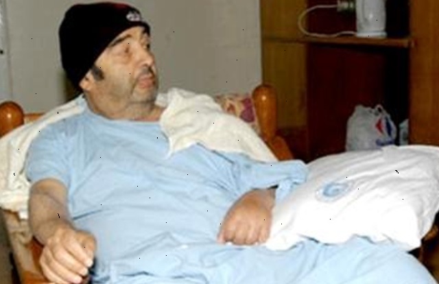 الفنان يونس شلبى 