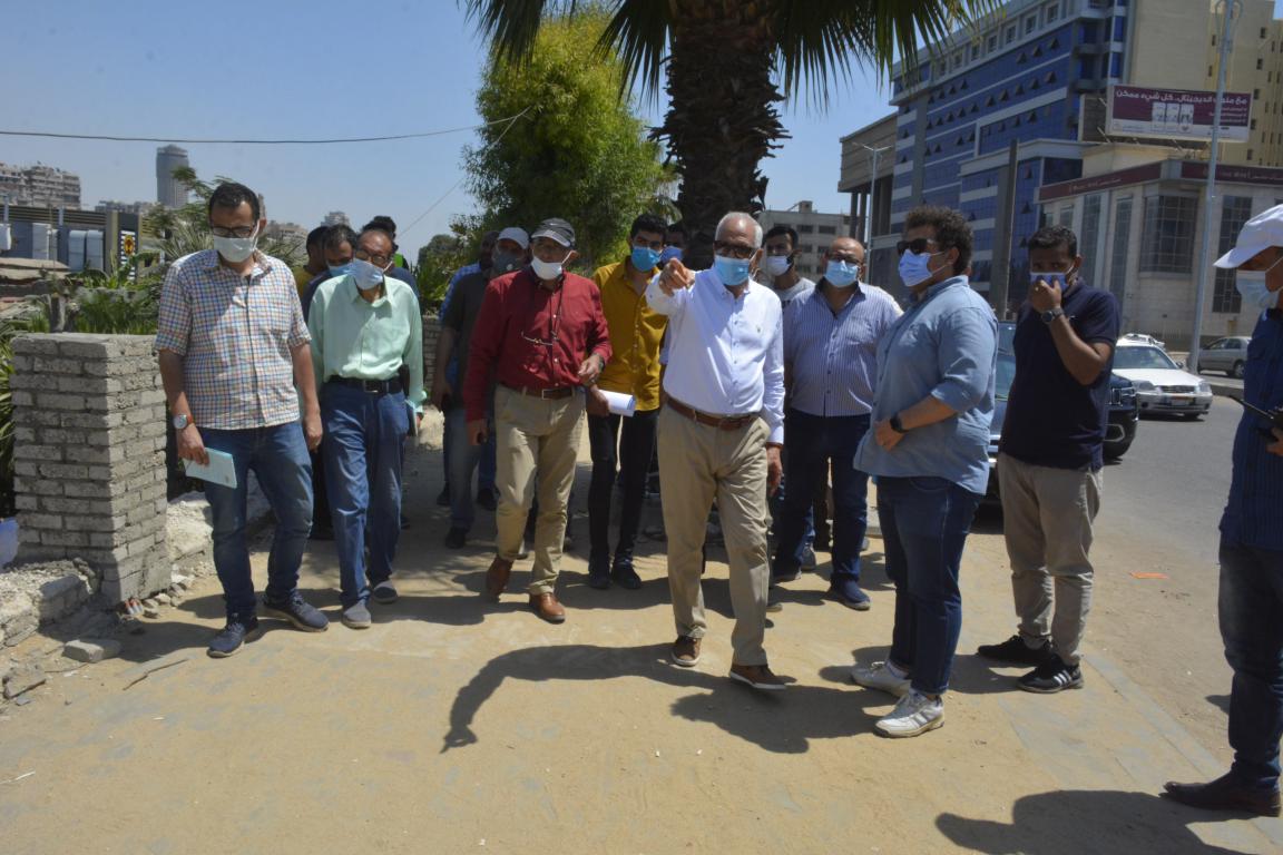 محافظ الجيزة يتفقد نسب تنفيذ أعمال تطوير شارع النيل السياحي ومسار كوبري المريوطية الطائر 