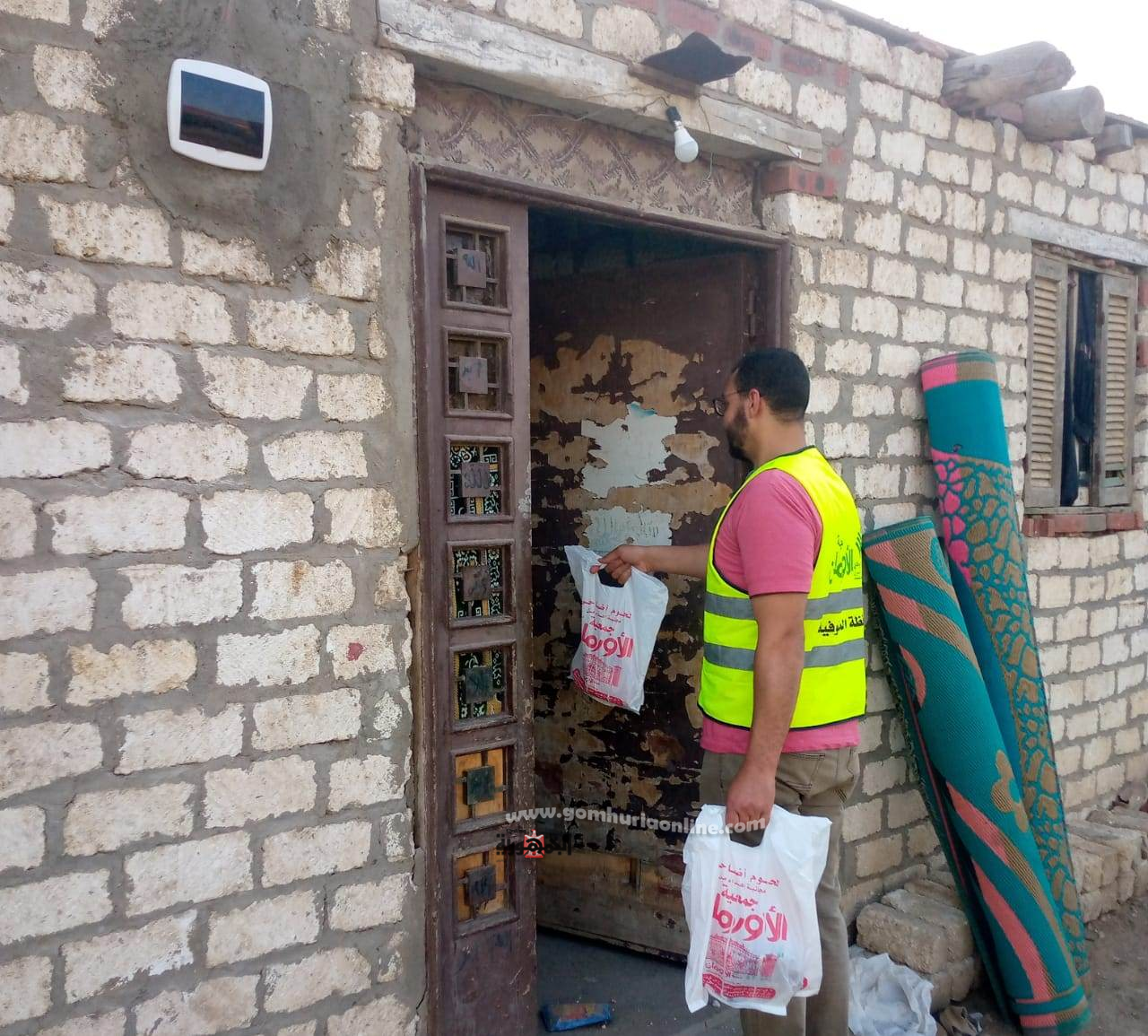 أبو ليمون:  ذبح (30) عجل أضاحي وتوزيعها على الأسر  المستحقة 