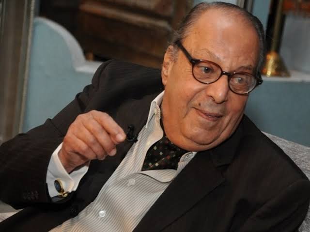  الفنان أسامة عباس