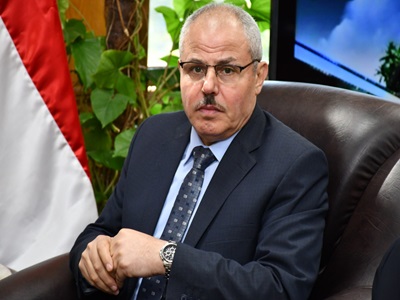  الدكتور ناصر مندور رئيس جامعة قناة السويس