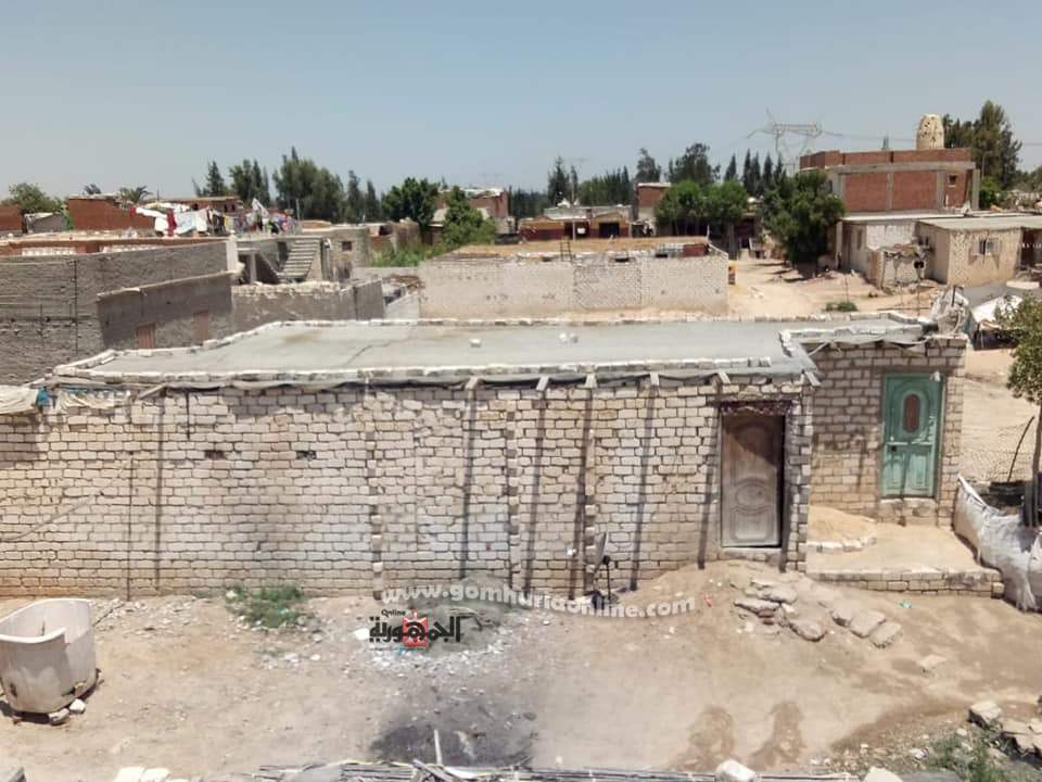 سقف منازل قرية أبوالسيس