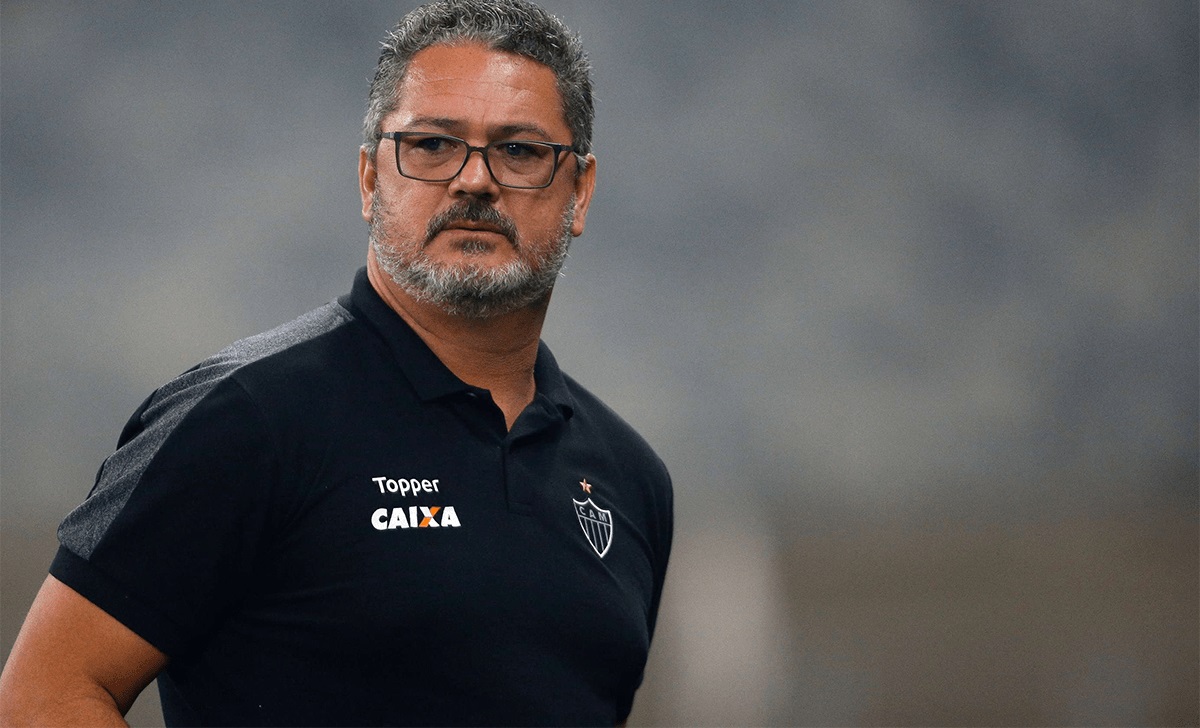 البرازيلي ميكالي   