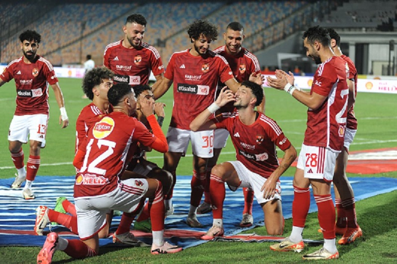 الرايق يستمر في الإبداع.. هدف وسام أبو علي فى مرمي البنك الأهلي