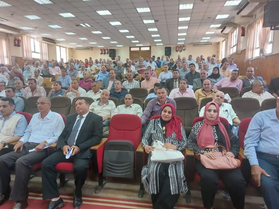 وكيل وزارة تعليم الشرقية يلتقي وكيلي الإدارات التعليمية واعضاء 