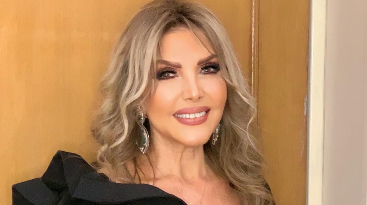 الفنانة نادية مصطفى
