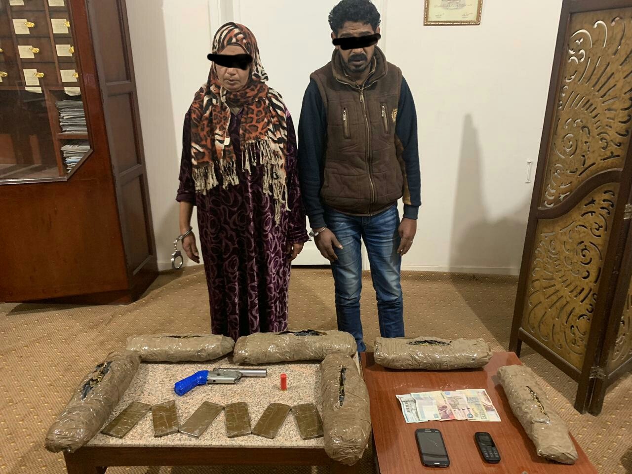 المتهمان والمضبوطات