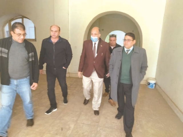 محمد عطية وكيل أول وزارة التربية والتعليم بالقاهرة