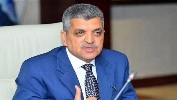 ئيس هيئة قناة السويس الفريق أسامة ربيع